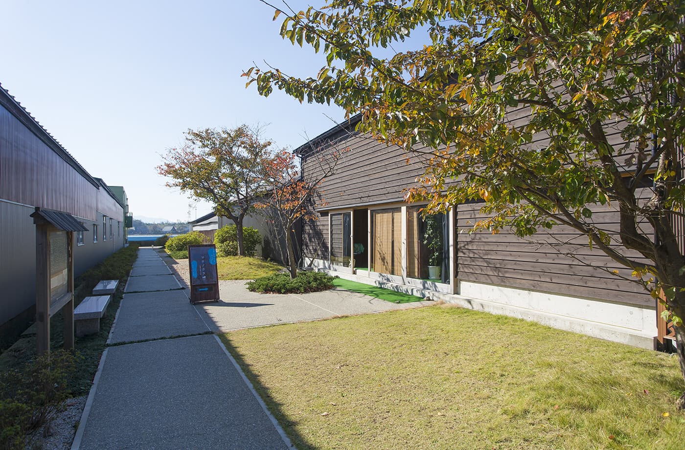 三国湊きたまえ通り