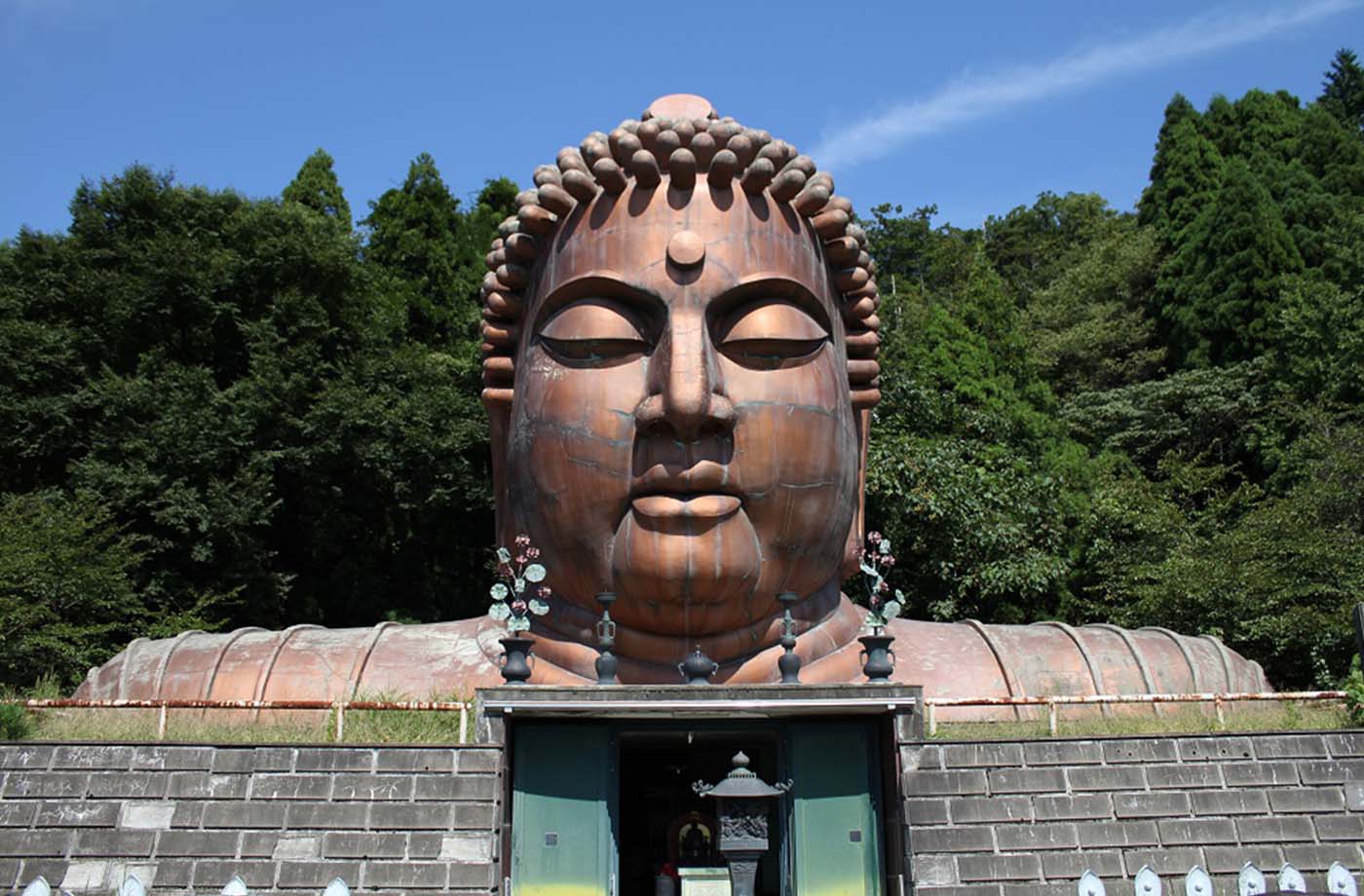 ハニベ岩窟院